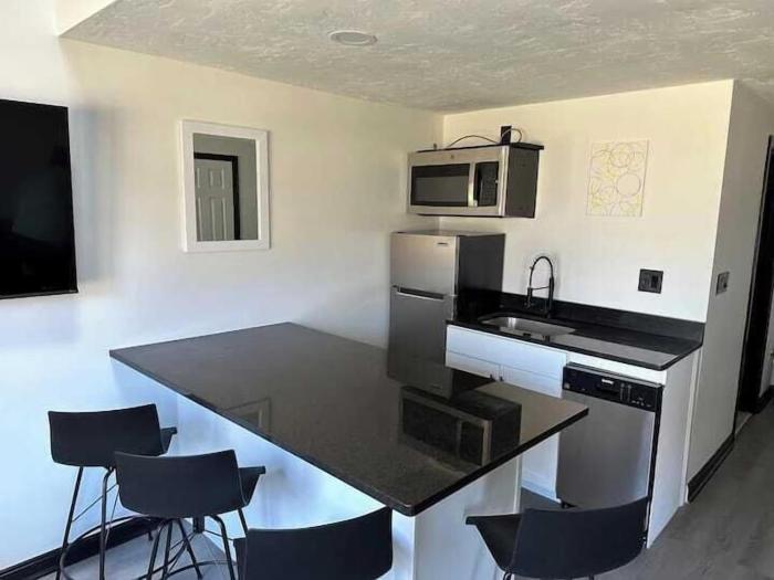 harborside suites