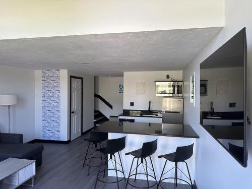 harborside suites