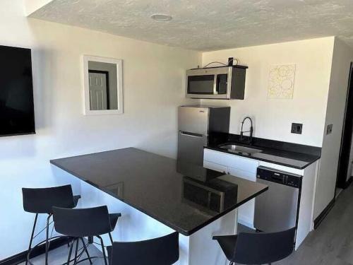 harborside suites