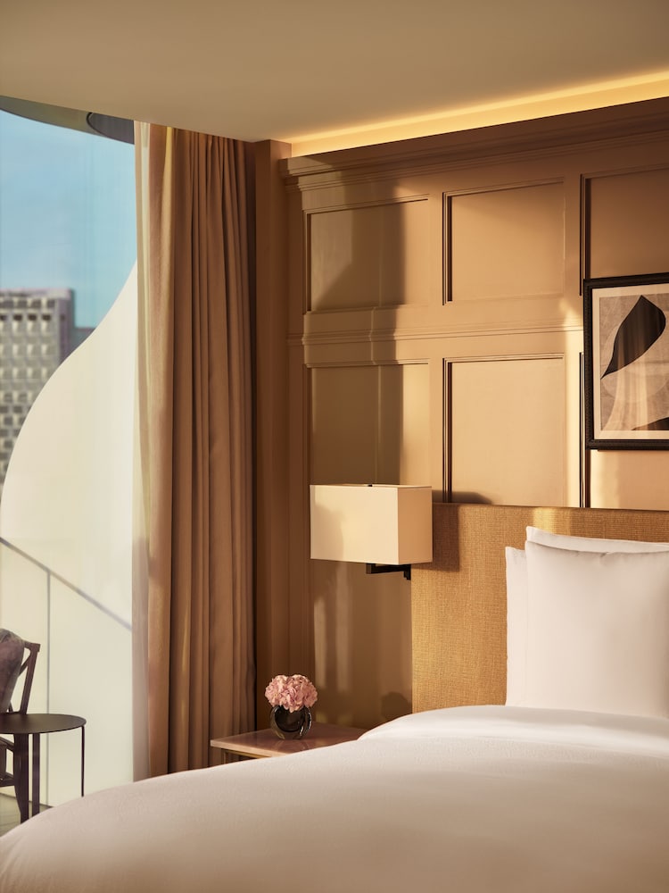 the lana dorchester collection