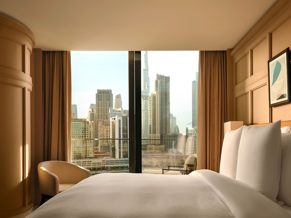 the lana dorchester collection