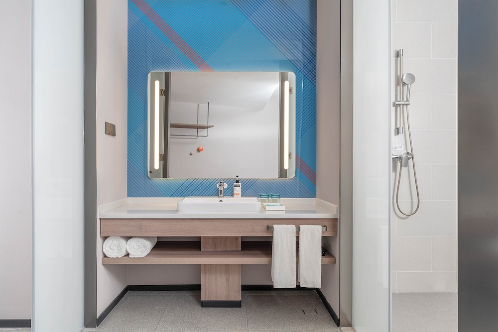 holiday inn express yinchuan yuehai an ihg hotel
