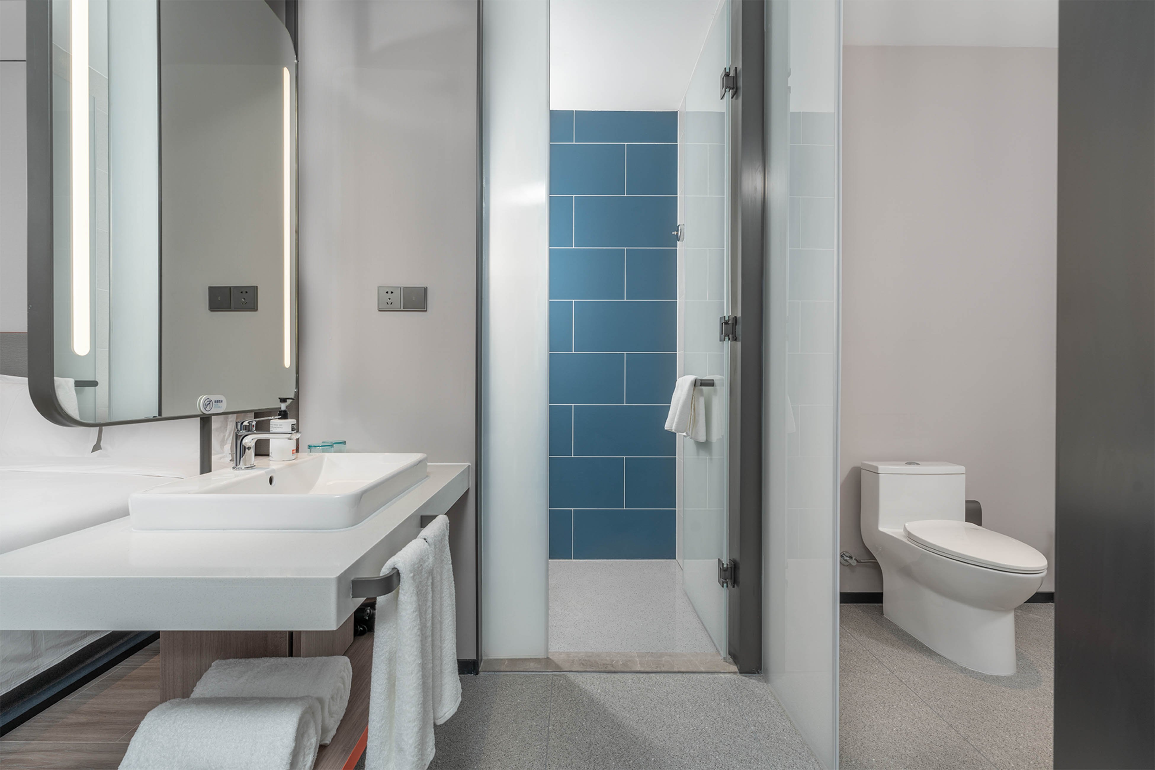holiday inn express yinchuan yuehai an ihg hotel