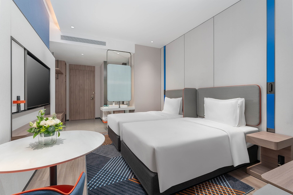 holiday inn express yinchuan yuehai an ihg hotel