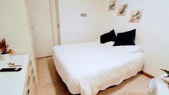 hostal estudios