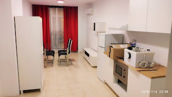 hostal estudios