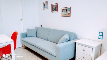 hostal estudios