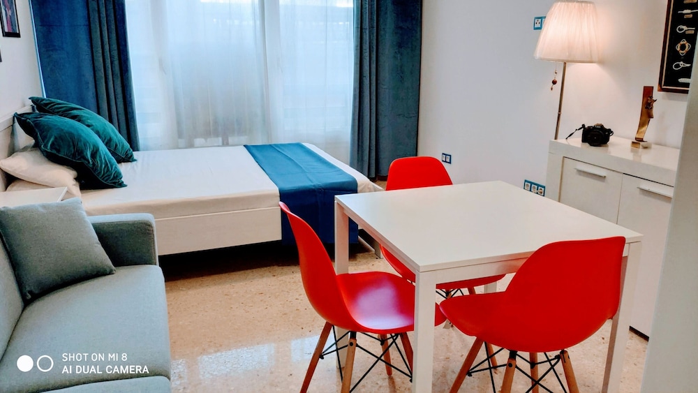 hostal estudios