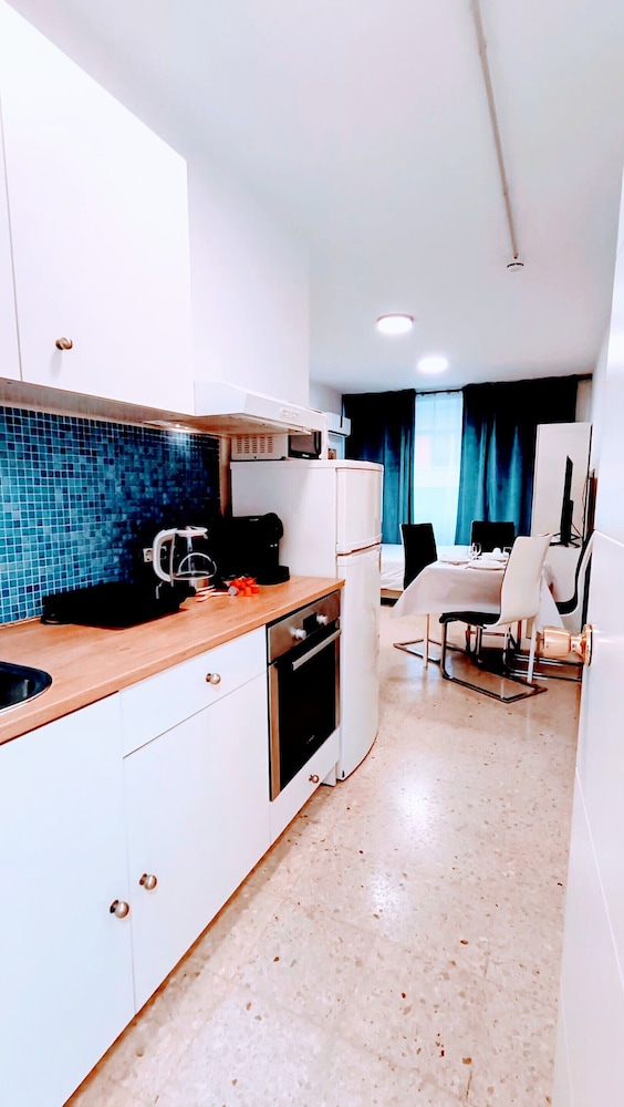 hostal estudios