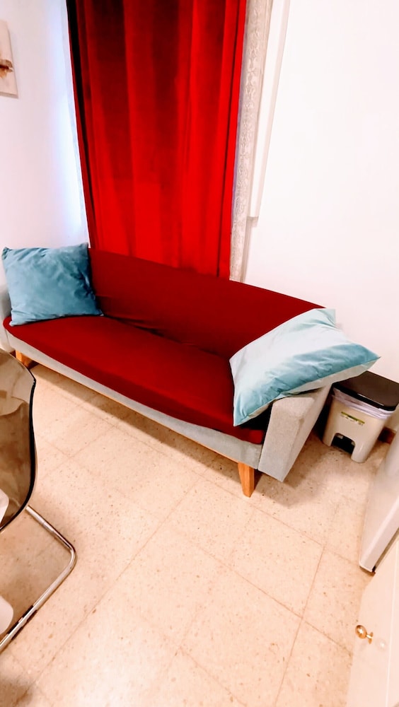hostal estudios