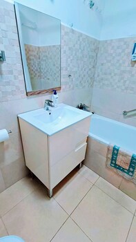 hostal estudios