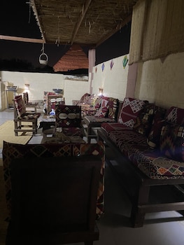 pyramids lounge