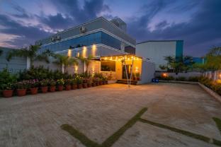 via tiru residency