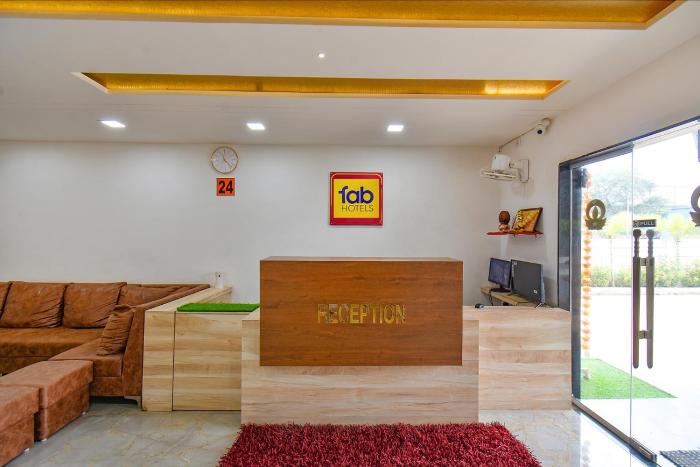 via tiru residency