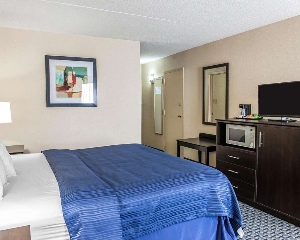 quality inn terre haute university area