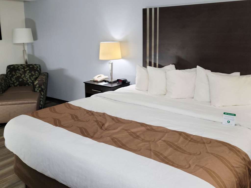 quality inn terre haute university area