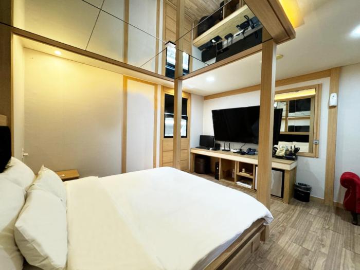 well hotel