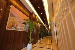 hotel taj crown plaza