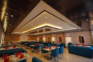 hotel taj crown plaza