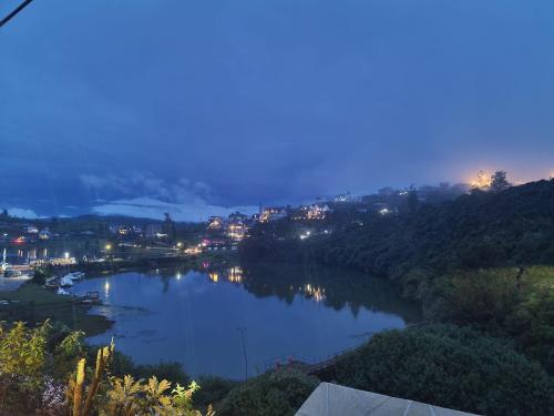 top rich hotel nuwara eliya