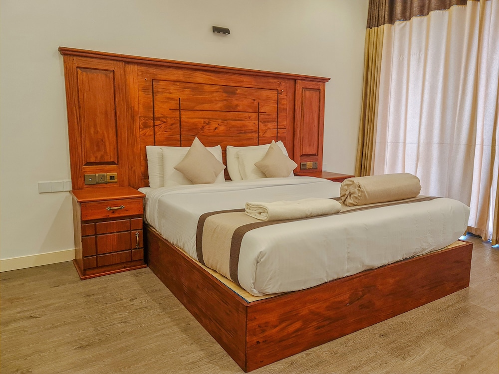 top rich hotel nuwara eliya