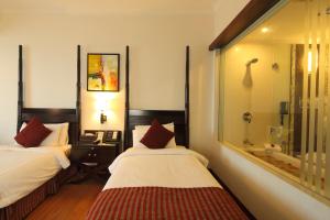 Windsor Rajadhani,Thiruvananthapuram>>Kovalam,4 star