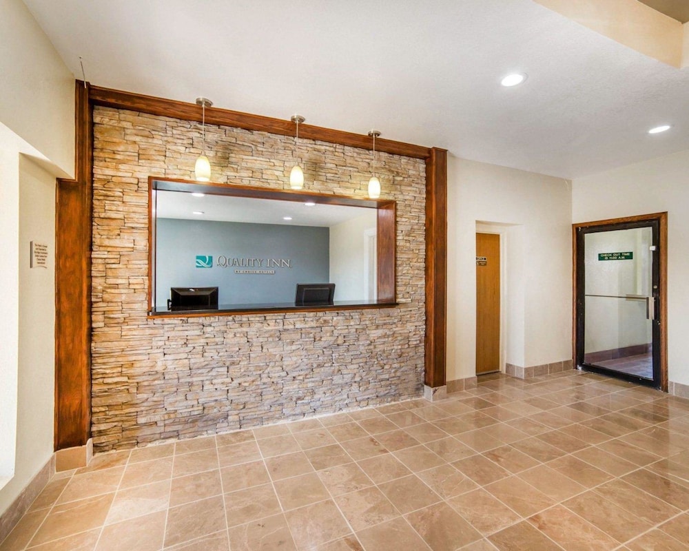 quality inn gillette i 90 east