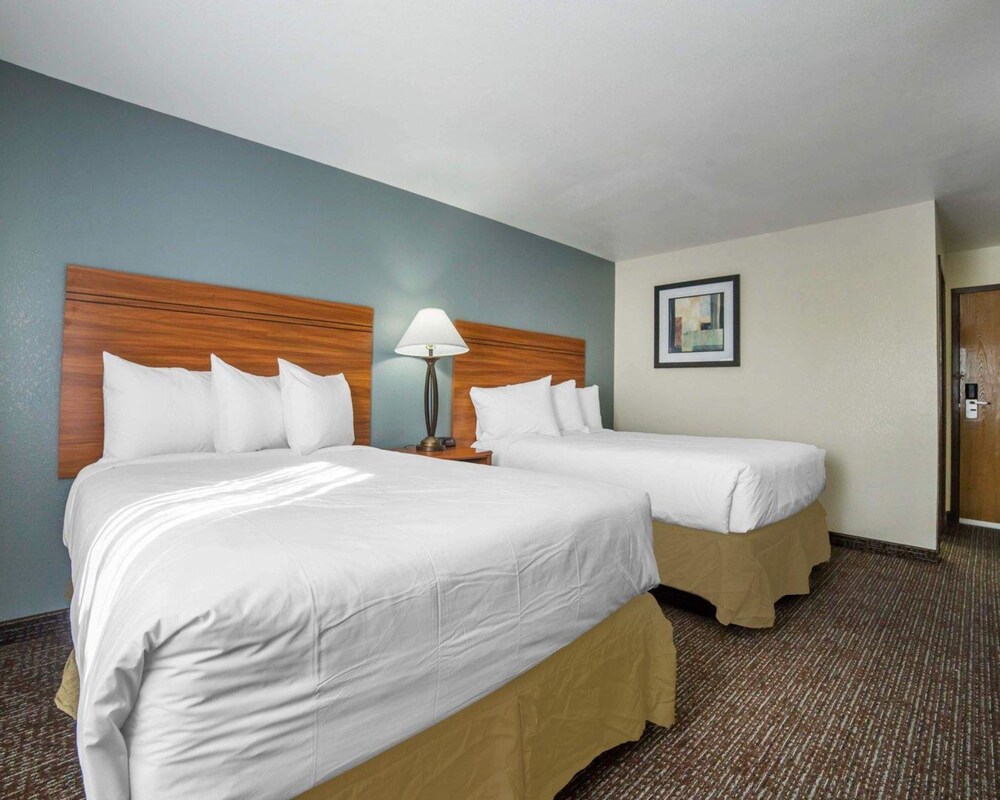 quality inn gillette i 90 east