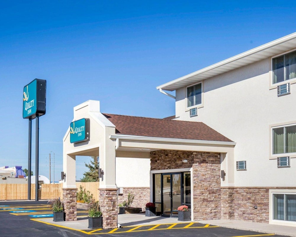 quality inn gillette i 90 east