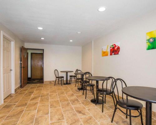 quality inn gillette i 90 east