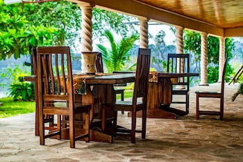 sunset lakeview lodge