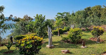 sunset lakeview lodge