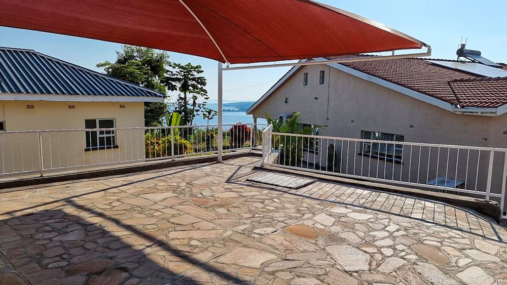 sunset lakeview lodge