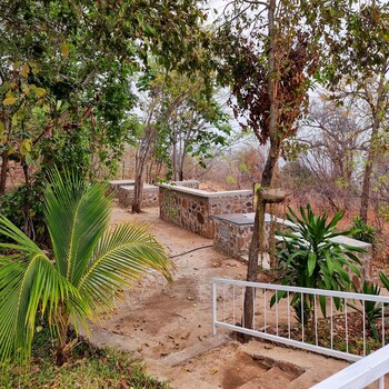 sunset lakeview lodge