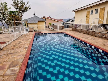 sunset lakeview lodge