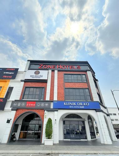 Zone Hotels, Eco Grandeur,Ijok>>Bandar Puncak Alam,2 star