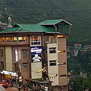 the amarjeet hotel