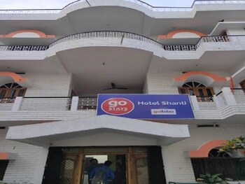 Hotel Shanti,Bodhgaya>>Bodh Gaya,2 star