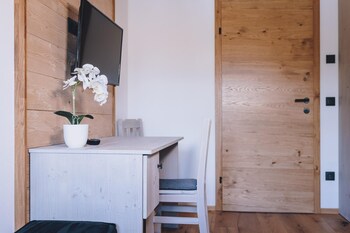 premium apartments areit penthouse