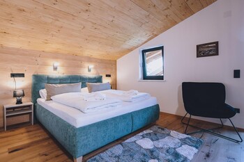 premium apartments areit penthouse