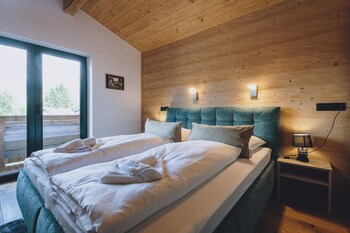 premium apartments areit penthouse