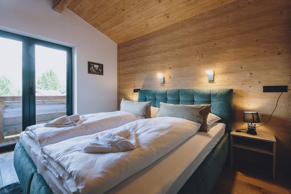 premium apartments areit penthouse