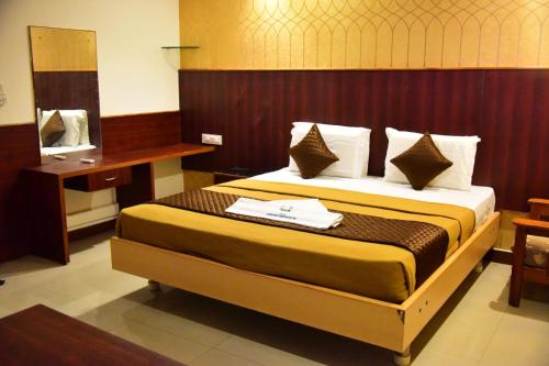 Rajalakshmi Comforts,Near Bannimantap,3 star