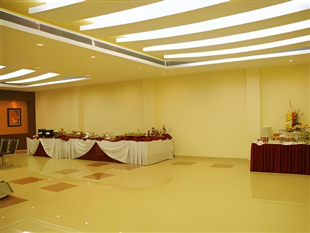 center point hotel and restaurant