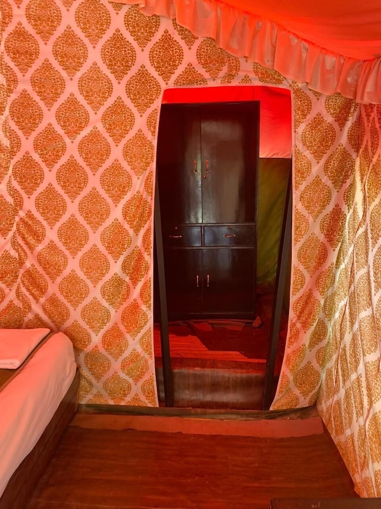 apple orchard resort