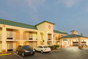 Days Inn By Wyndham Greenville,Butler>>Alabama,2 star