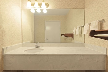 days inn by wyndham greenville