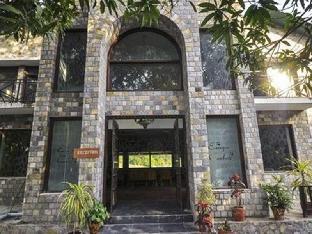 pratiksha river retreat jim corbett