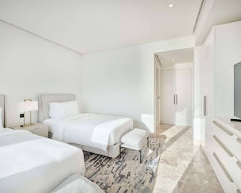 grand hyatt kuwait residences