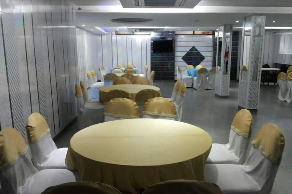 hotel ek noor residency